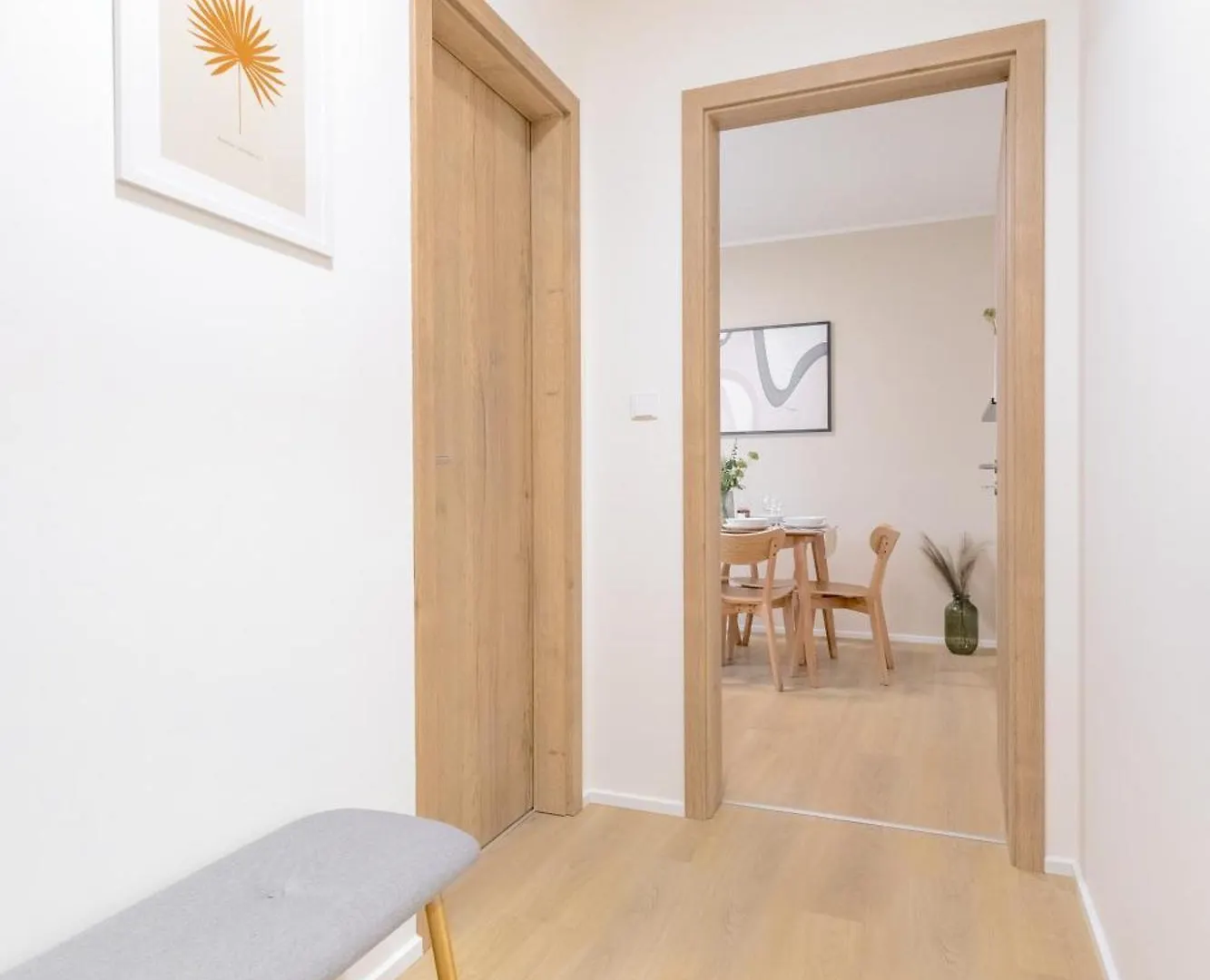 Apartament Bright 2Br - 8Th Floor, Balcony, Free Parking - By Gravity Praga Czechy